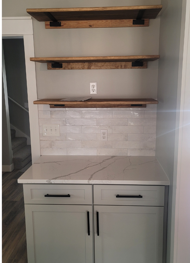Kitchen Cabinet, countertops and backsplash tile